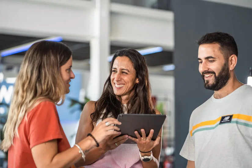 Qué tipos de empresas tienen un buen clima laboral
