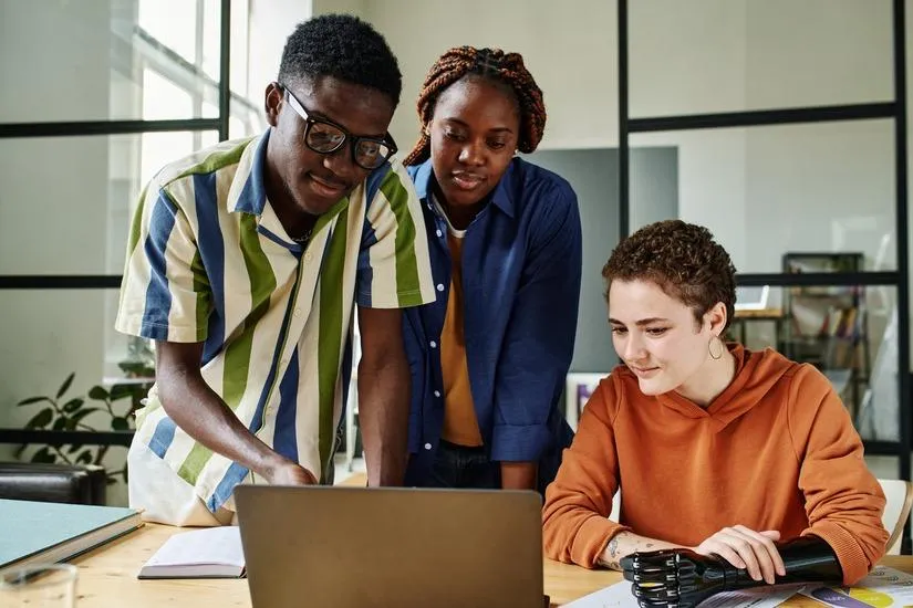 Cómo debe ser una base de datos de empleados