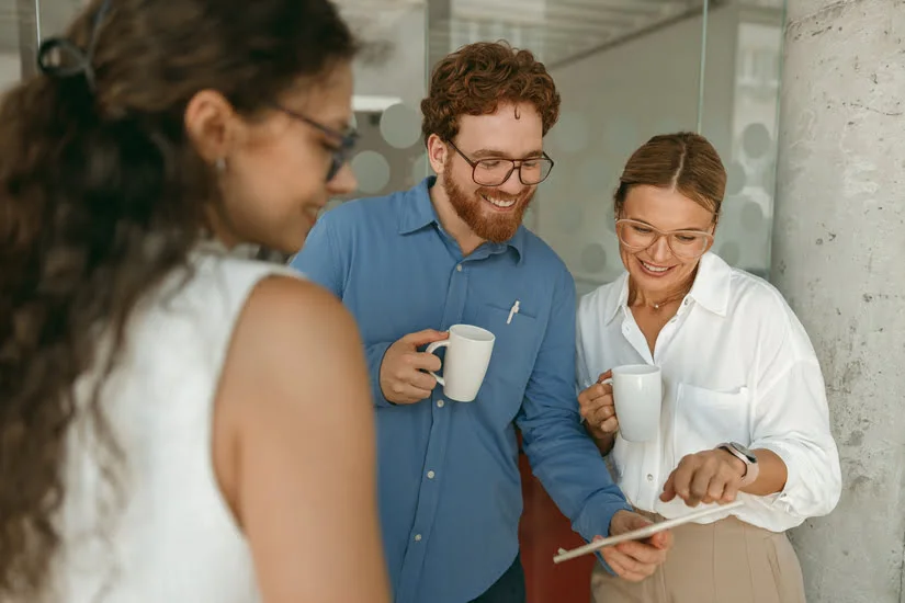 3 formas de controlar la asistencia del personal a su puesto de trabajo