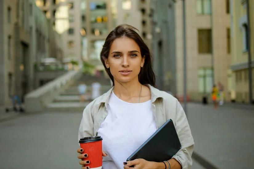 Qué es el control de horario de trabajo y cómo se aplica a los trabajadores