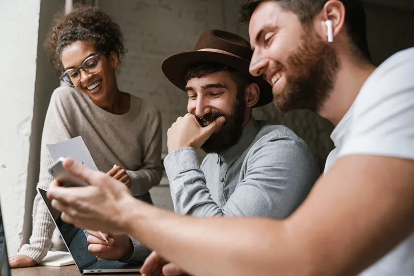 ¿Cómo fichar en el trabajo con el móvil con una aplicación?