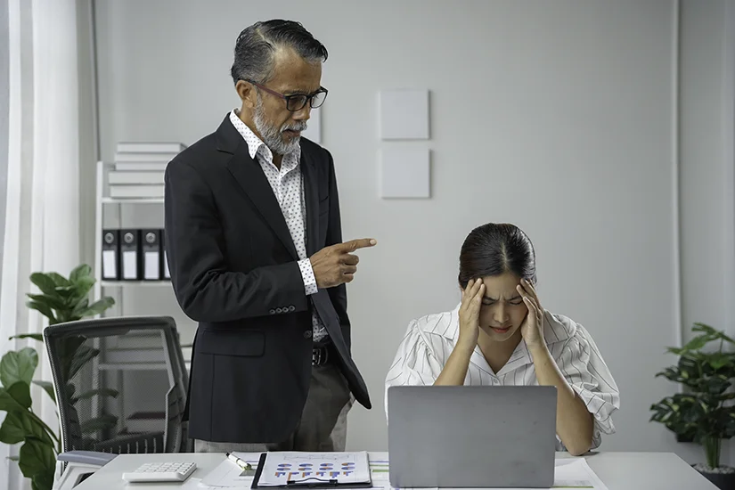 Efecto Dunning-Kruger en el trabajo: impactos y cómo enfrentarlo