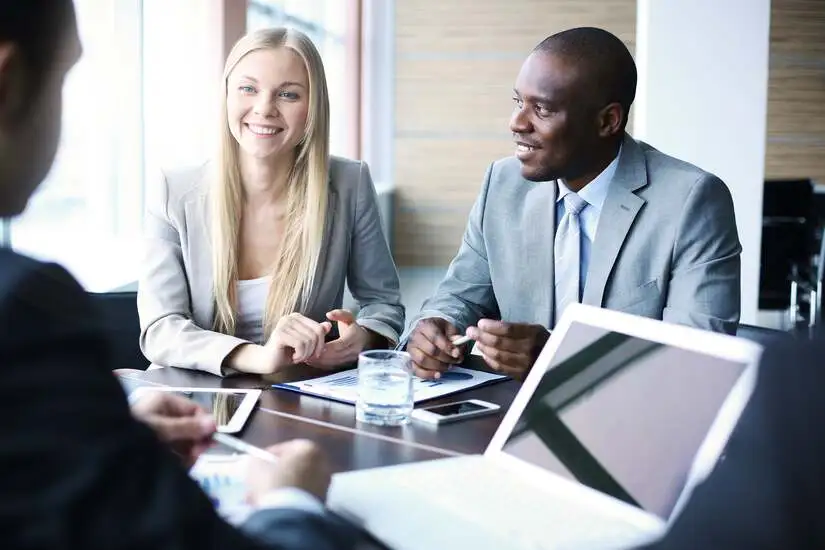 Casos de éxito: empresas que optimizaron su política salarial con retribución flexible