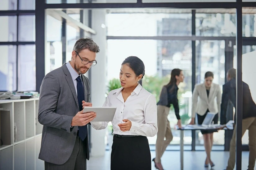 Las 10 mejores apps de comunicación interna para empresas en 2025